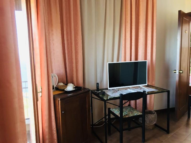 Suite Regina Кастелмола Екстериор снимка